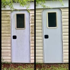 Soft Pressure Washing House in Cochran, GA 5